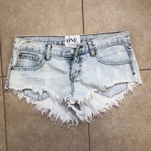 One teaspoon Bonitas